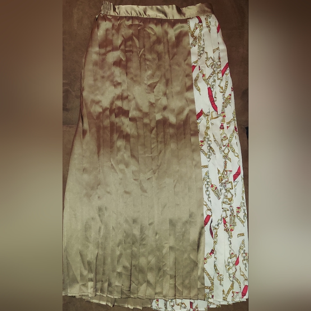 Long Pleated Skirt